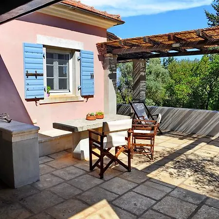 Domus Nostos Вилла