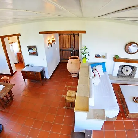 Вилла Domus Nostos Apolpaina